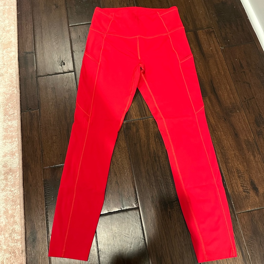 Lululemon Fast and Free Leggings 
Size 6